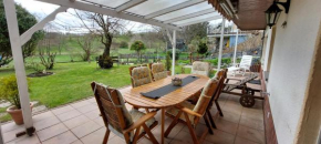 Tolle Untergeschoss-Wohnung für bis zu 5 Personen mit großem Garten und Terrasse